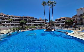Spacious Apartment With Private Garden In Tenerife South