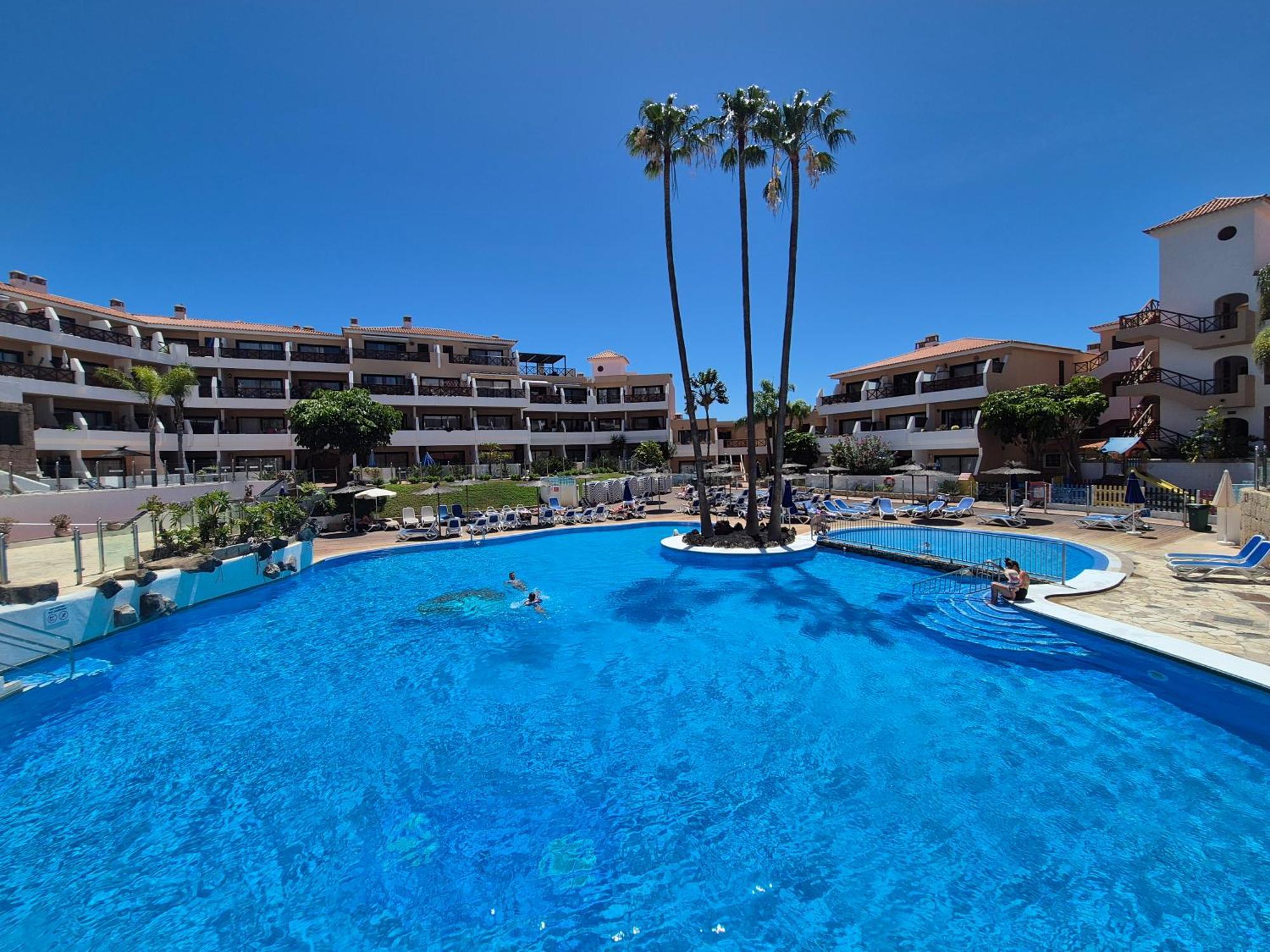 Spacious Apartment With Private Garden In Tenerife South San Miguel de Abona Exterior photo